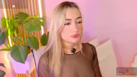 Snapshot of alison_collins_ chatting on 11/16/25, 09:37 Alison online show from 11/16/25, 09:37