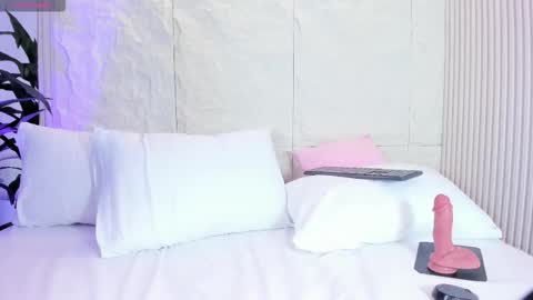 Alison  online show from 10/03/25, 05:32