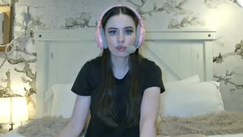 Snapshot of alisonfieldsxo chatting on 07/03/26, 11:05 Alison Fields online show from 07/03/26, 11:05