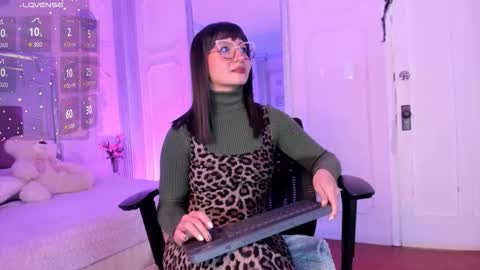 Alison Fishert online show from 10/20/25, 12:38