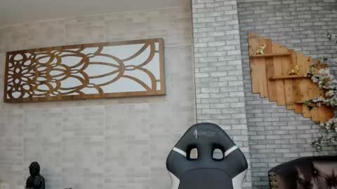 Snapshot of alisonn_doll chatting on 10/23/25, 12:59 alisonn_doll online show from 10/23/25, 12:59