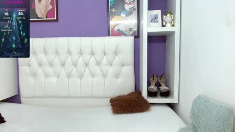 aliss_diiaz online show from 12/24/24, 12:22