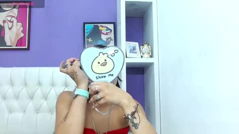 aliss_diiaz online show from 02/05/25, 09:29