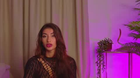 Snapshot of alissa_foxx chatting on 09/17/25, 07:48 alissa_foxx online show from 09/17/25, 07:48