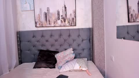 Snapshot of alissa_grace chatting on 09/17/25, 06:31 Alison online show from 09/17/25, 06:31