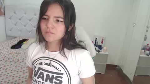 Snapshot of alissa_morrison chatting on 09/23/25, 10:35 alissa_morrison online show from 09/23/25, 10:35