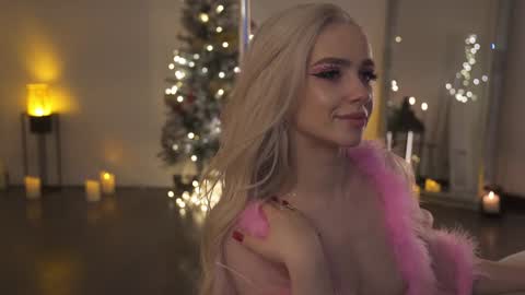 Alissa online show from 12/25/24, 09:11