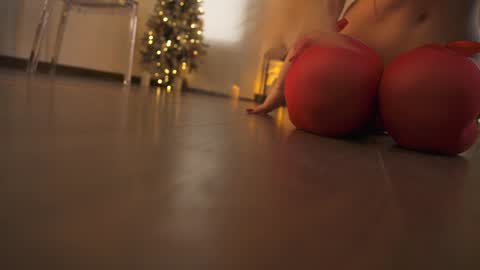 Alissa online show from 01/01/25, 01:05