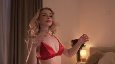 Snapshot of alissa_wxw chatting on 09/15/25, 04:18 Alissa online show from 09/15/25, 04:18