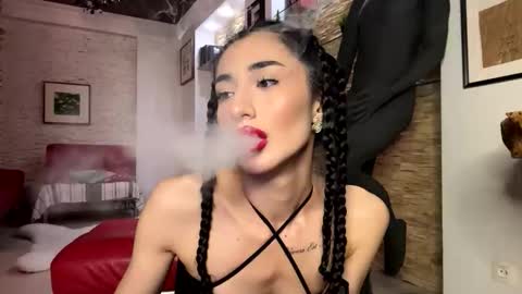 Snapshot of alissadreams chatting on 10/12/25, 03:22 Alissa online show from 10/12/25, 03:22