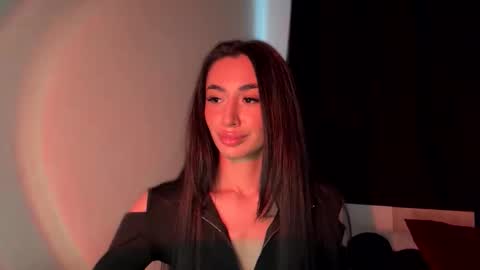 Snapshot of alissadreams chatting on 10/21/25, 08:59 Alissa online show from 10/21/25, 08:59