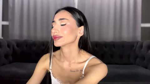 Alissa online show from 11/23/25, 05:13