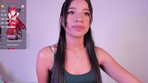 Snapshot of alissarose_ chatting on 12/20/25, 02:07 Mara Isabel online show from 12/20/25, 02:07