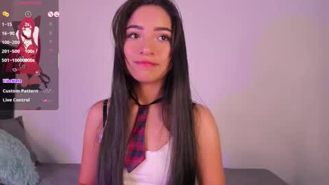 Snapshot of alissarose_ chatting on 01/10/26, 12:45 Mara Isabel online show from 01/10/26, 12:45