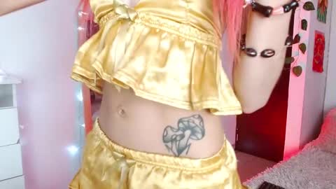 alissesallie_ online show from 12/06/24, 05:53