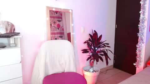 alissesallie_ online show from 12/26/24, 10:09