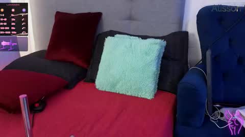 alisson0002 online show from 09/26/25, 07:40