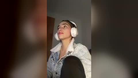 Alisson369  online show from 06/17/26, 11:56