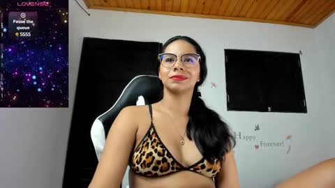 Alisson hoffman05 online show from 01/03/25, 11:55
