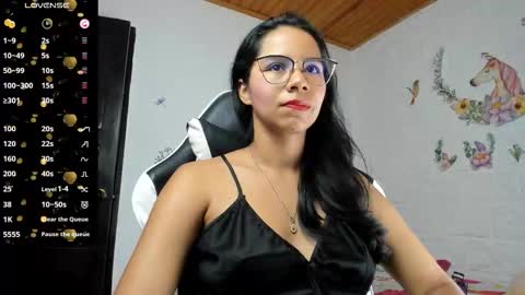 Snapshot of alisson_hoffman05 chatting on 02/05/26, 04:11 Alisson hoffman05 online show from 02/05/26, 04:11