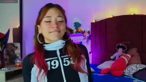 Alisson IG alisson zafiro27 online show from 11/13/25, 03:16