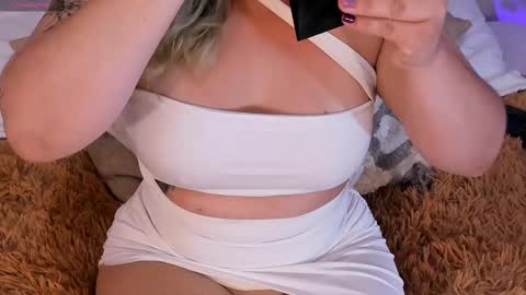 Snapshot of alissonjoneess chatting on 11/03/25, 11:11 Alisson Joness online show from 11/03/25, 11:11