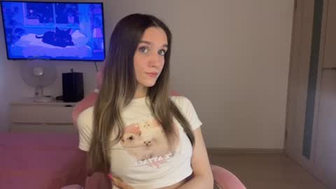 Snapshot of alisssa_s chatting on 06/09/26, 06:41 Alise online show from 06/09/26, 06:41