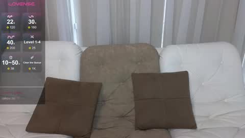 Snapshot of alisssarose chatting on 12/18/24, 07:36 alisssarose online show from 12/18/24, 07:36