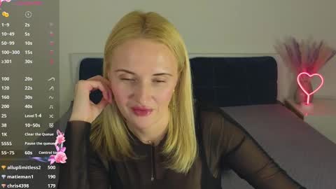 Snapshot of alisssarose chatting on 01/15/25, 10:13 alisssarose online show from 01/15/25, 10:13