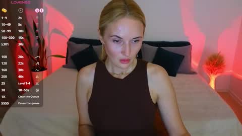 Snapshot of alisssarose chatting on 10/08/25, 09:23 alisssarose online show from 10/08/25, 09:23