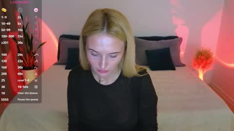 Snapshot of alisssarose chatting on 10/14/25, 09:04 alisssarose online show from 10/14/25, 09:04