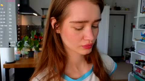 Alivia    online show from 06/19/26, 10:41