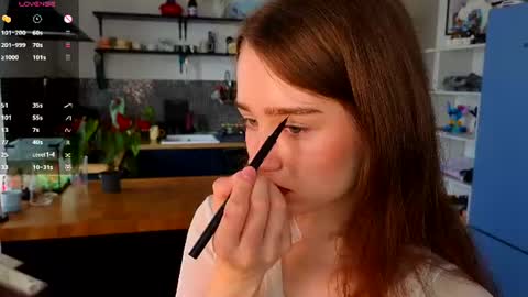Alivia    online show from 06/22/26, 08:33