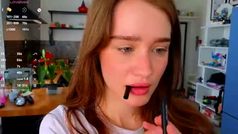 Alivia    online show from 06/24/26, 08:24