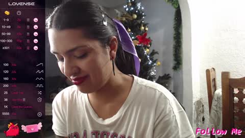 Snapshot of alix_beltran chatting on 12/29/24, 04:38 Alix online show from 12/29/24, 04:38
