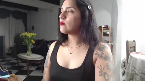 Snapshot of alix_beltran chatting on 02/19/25, 04:34 Alix online show from 02/19/25, 04:34