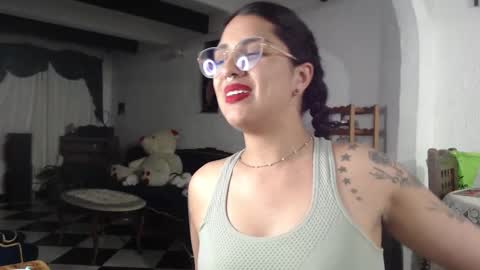 Snapshot of alix_beltran chatting on 03/04/25, 05:11 Alix online show from 03/04/25, 05:11