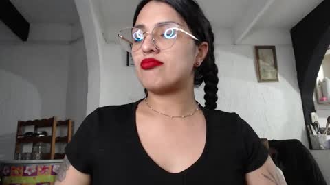 Snapshot of alix_beltran chatting on 03/06/25, 05:14 Alix online show from 03/06/25, 05:14