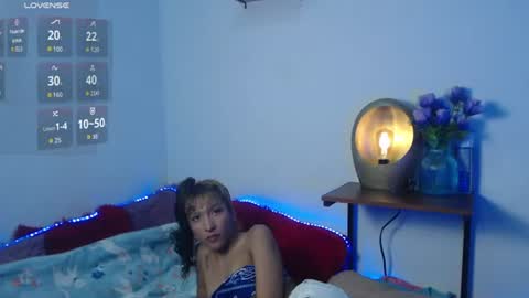 alix_kitty_ online show from 06/25/26, 10:14