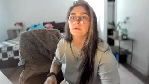 alix_valentine online show from 09/18/25, 10:56