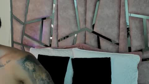 Snapshot of alixmartin1 chatting on 09/27/25, 10:15 alix online show from 09/27/25, 10:15