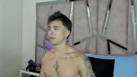 Snapshot of alixmartin1 chatting on 10/12/25, 11:15 alix online show from 10/12/25, 11:15