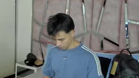 Snapshot of alixmartin1 chatting on 10/17/25, 08:11 alix online show from 10/17/25, 08:11