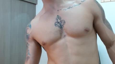 Snapshot of alixmartin1 chatting on 11/06/25, 02:01 alix online show from 11/06/25, 02:01