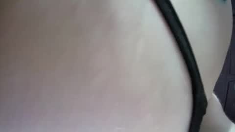 Snapshot of alixxx_culombia chatting on 05/17/26, 06:48 Alix online show from 05/17/26, 06:48