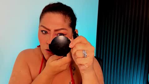 Snapshot of aliyahsstone chatting on 11/01/25, 12:18 Aliyahs stone online show from 11/01/25, 12:18