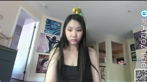 Alize Zaide online show from 06/11/26, 07:45