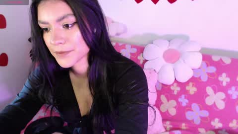 Lola online show from 02/03/25, 09:39
