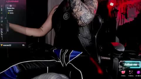   online show from 10/03/25, 01:30