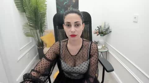 Snapshot of allayerty chatting on 11/15/25, 10:45 allayerty online show from 11/15/25, 10:45